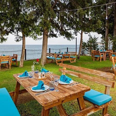 Hotel Aqi Hydros Club
