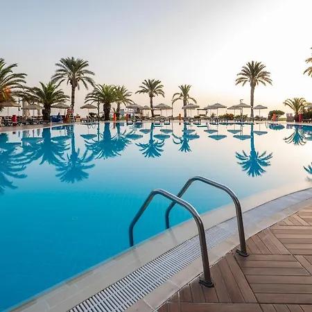 Aqi Hydros Club Hotel